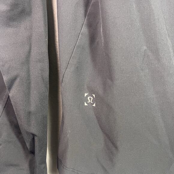 Lululemon Men's Lightweight Dark Gray Jacket Hooded Sz L Activewear Outdoor - Picture 7 of 10